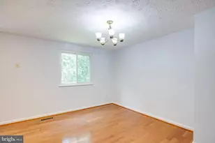 1604 Barnstead Dr, Reston, VA 20194 - Photo 9