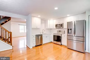 1604 Barnstead Dr, Reston, VA 20194 - Photo 13