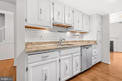 6279 Kerrydale Drive, Springfield, VA 22152 - Photo 9