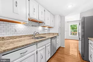 6279 Kerrydale Dr, Springfield, VA 22152 - Photo 11