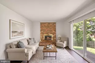 8902 Huxley Ct, Springfield, VA 22153 - Photo 7