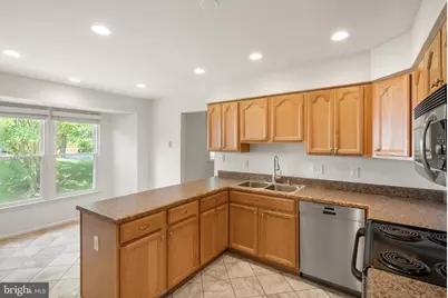 8902 Huxley Court, Springfield, VA 22153 - Photo 37