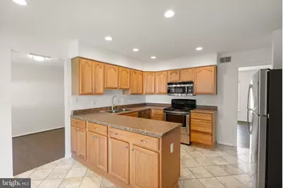 8902 Huxley Court, Springfield, VA 22153 - Photo 35