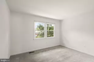 8902 Huxley Ct, Springfield, VA 22153 - Photo 47
