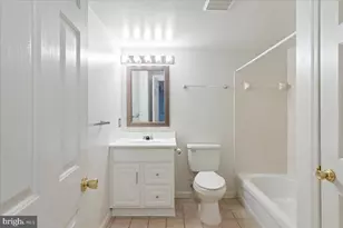 13200 Hughsmith Way, Herndon, VA 20171 - Photo 43