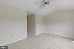 13200 Hughsmith Way, Herndon, VA 20171 - Photo 33