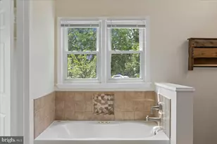 13200 Hughsmith Way, Herndon, VA 20171 - Photo 35