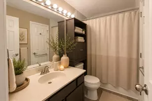 6519 Old Carriage Ln, Alexandria, VA 22315 - Photo 5