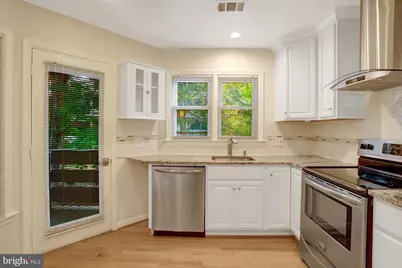 3151 Covewood Court, Falls Church, VA 22042 - Photo 9
