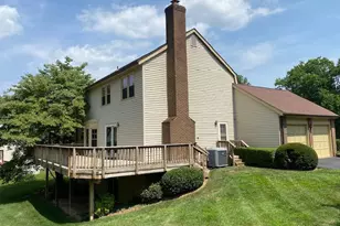 6011 Burnside Landing Dr, Burke, VA 22015 - Photo 3