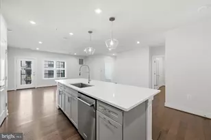 2324 Wind Charm St, Herndon, VA 20171 - Photo 5