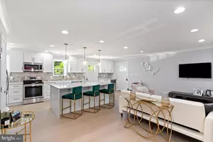 6632 Clearview Dr, Falls Church, VA 22042 - Photo 5