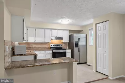 7973 Tyson Oaks Circle, Vienna, VA 22182 - Photo 15