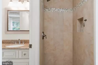 7973 Tyson Oaks Circle, Vienna, VA 22182 - Photo 25