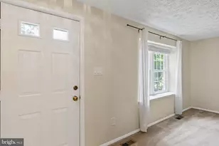 7973 Tyson Oaks Cir, Vienna, VA 22182 - Photo 5