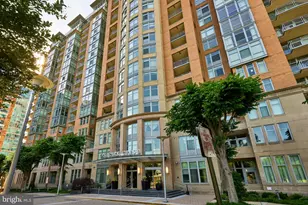 8220 Crestwood Heights Dr, McLean, VA 22102 - Photo 47