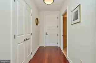 8220 Crestwood Heights Dr, McLean, VA 22102 - Photo 5