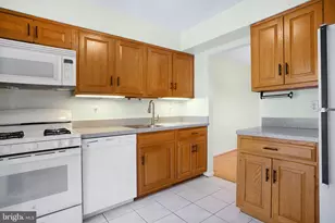 1526 Moorings Dr, Reston, VA 20190 - Photo 15