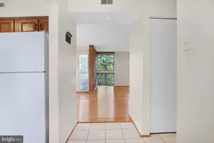 1526 Moorings Dr, Reston, VA 20190 - Photo 5