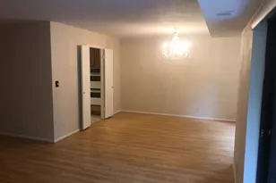 8370 Greensboro Dr, McLean, VA 22102 - Photo 5
