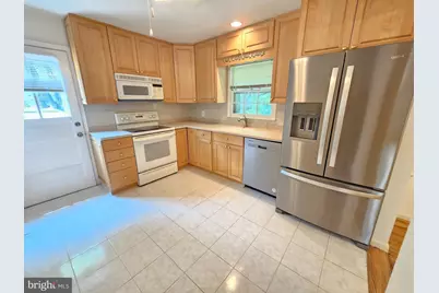 5683 Ravenel Lane, Springfield, VA 22151 - Photo 3