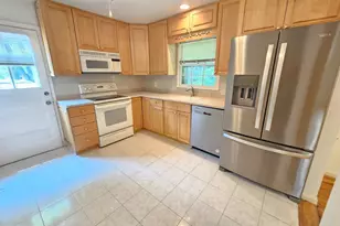 5683 Ravenel Ln, Springfield, VA 22151 - Photo 3