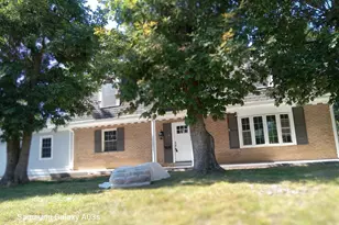 649 Herndon Pkwy, Herndon, VA 20170 - Photo 1