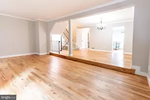 8020 Bethelen Woods Ln, Springfield, VA 22153 - Photo 5