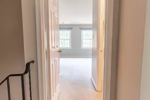 8020 Bethelen Woods Ln, Springfield, VA 22153 - Photo 7