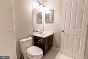 8020 Bethelen Woods Ln, Springfield, VA 22153 - Photo 21