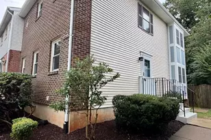 3069 White Birch Ct, Fairfax, VA 22031 - Photo 1