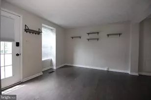 11916 Fieldthorn Ct, Reston, VA 20194 - Photo 3