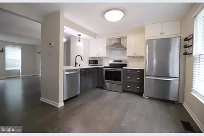 11916 Fieldthorn Court, Reston, VA 20194 - Photo 9
