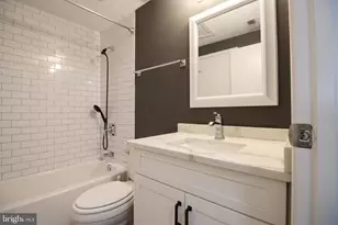 11916 Fieldthorn Ct, Reston, VA 20194 - Photo 17