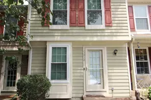 11916 Fieldthorn Ct, Reston, VA 20194 - Photo 1