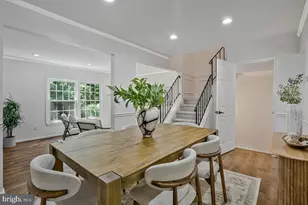 7821 Groveland Square, Springfield, VA 22153 - Photo 11