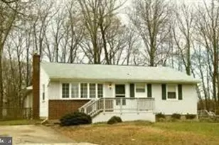 512 Cottage St SW, Vienna, VA 22180 - Photo 1