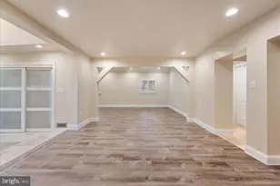 9036 Jeffery Rd, Great Falls, VA 22066 - Photo 9