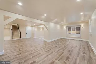 9036 Jeffery Rd, Great Falls, VA 22066 - Photo 11