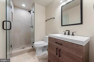 9036 Jeffery Rd, Great Falls, VA 22066 - Photo 25