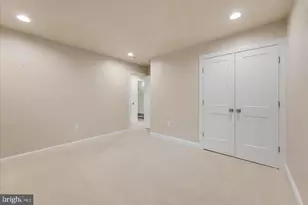 9036 Jeffery Rd, Great Falls, VA 22066 - Photo 31