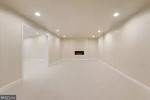 9036 Jeffery Rd, Great Falls, VA 22066 - Photo 13