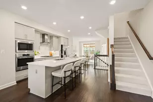 9345 Lemon Mint Ct, Fairfax, VA 22031 - Photo 7