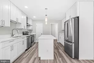 2706 Popkins Ln, Alexandria, VA 22306 - Photo 17