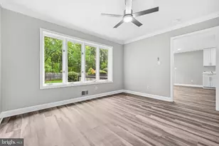 2706 Popkins Ln, Alexandria, VA 22306 - Photo 11