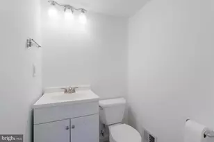 2636 East Side Dr, Alexandria, VA 22306 - Photo 7