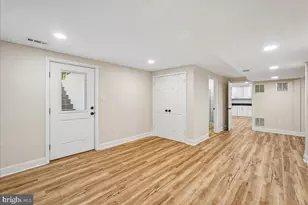 3632 Great Laurel Ln, Fairfax, VA 22033 - Photo 55