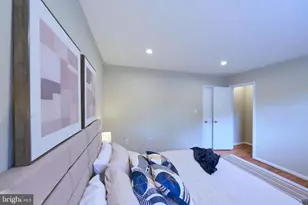 5473 Middlebourne Ln, Centreville, VA 20120 - Photo 13