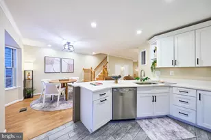 5473 Middlebourne Ln, Centreville, VA 20120 - Photo 31