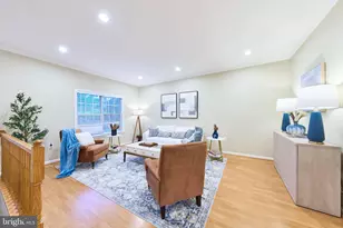 5473 Middlebourne Ln, Centreville, VA 20120 - Photo 9